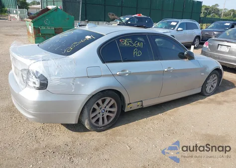 2007 BMW 328Xi z USA, uszkodzony, nr VIN WBAVC93537K032719